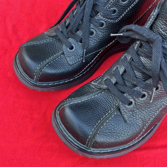 Dr. Martens Daisy Flower Embossed Black Chunky Platform Ankle Boots 😍 - Picture 6 of 17